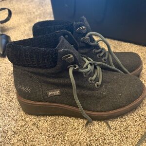 Blowfish Charcoal Lace-Up Boots with Knit Collar